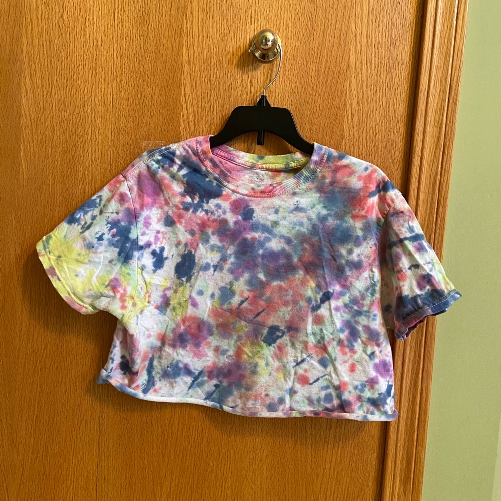 6/$25💗- Tie Dye Crop Top